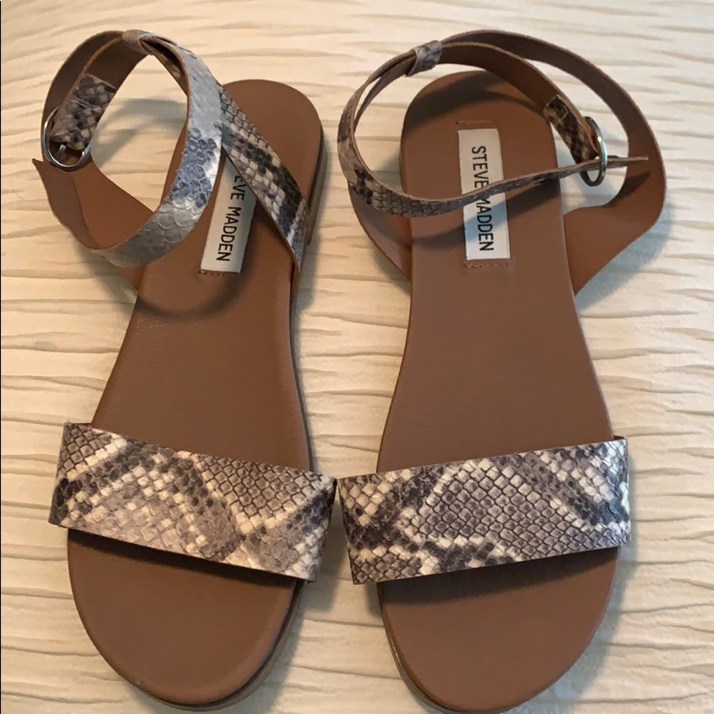 Steve Madden sandals